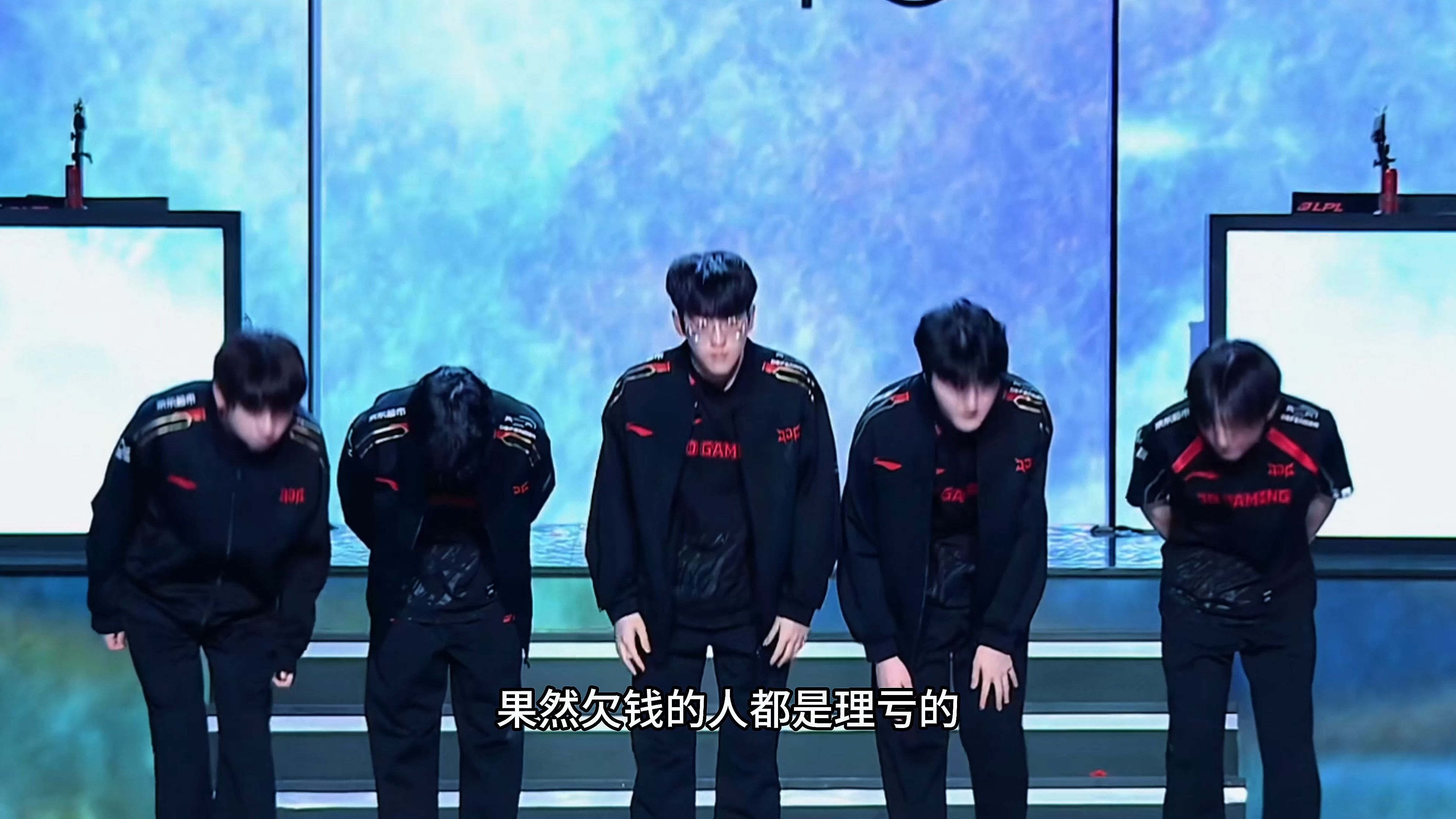 Scout新星夺冠表现突出，RNG前途光明！观众掌声雷动的简单介绍