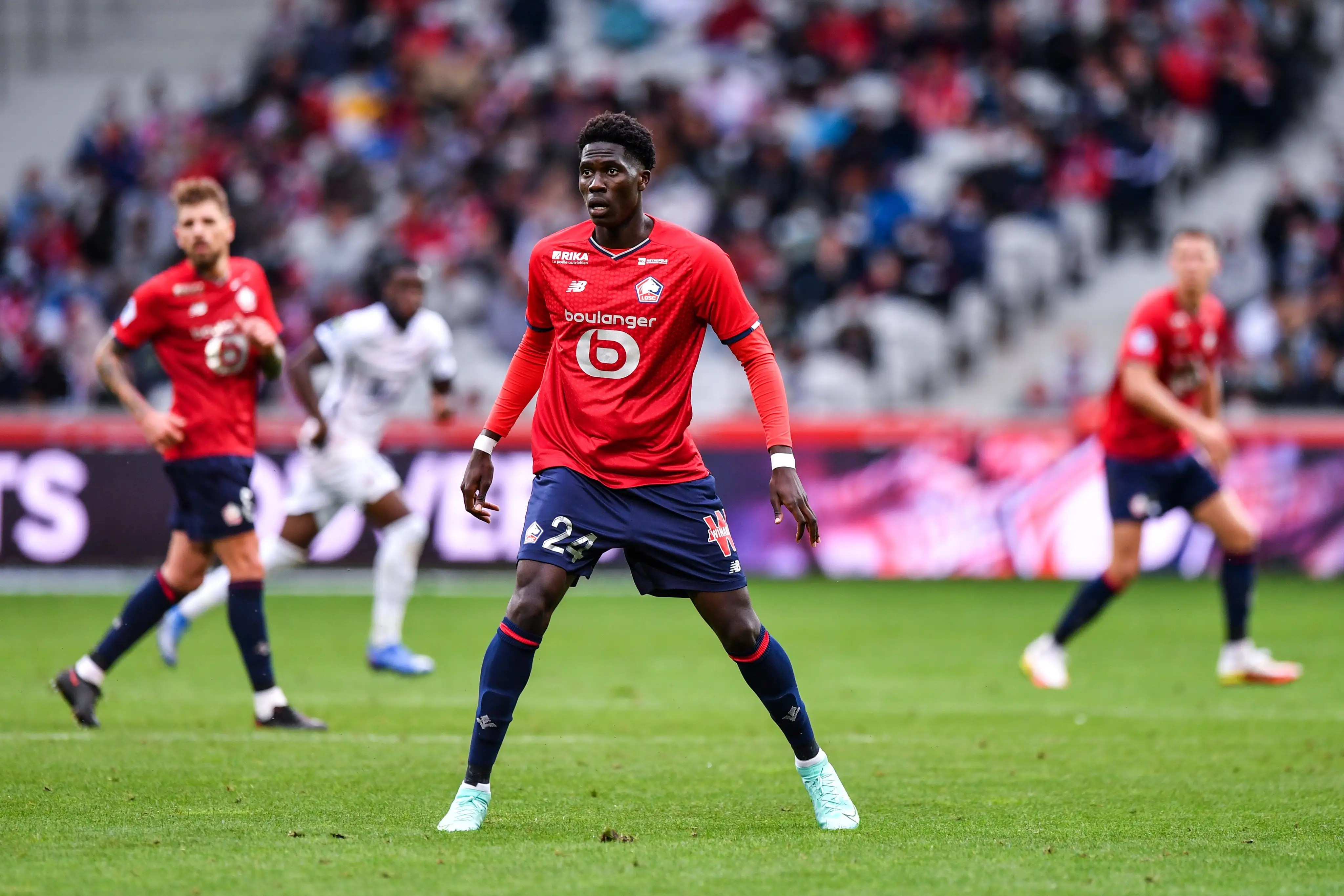 斯图加特关键时刻遗憾出局，志在法甲名次提升，话题不断，赛程密集仍需轮换(底特律化身为人攻略流程图)