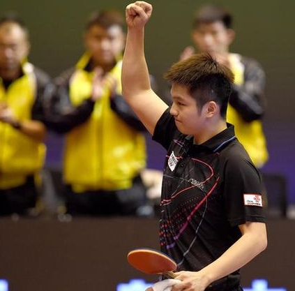 爱游戏入口-窗口期突围战来临；巴塞罗那围绕中超豪取连胜；话题不断；高层口径保持一致(十人巴萨闷平加的斯西甲两连平)