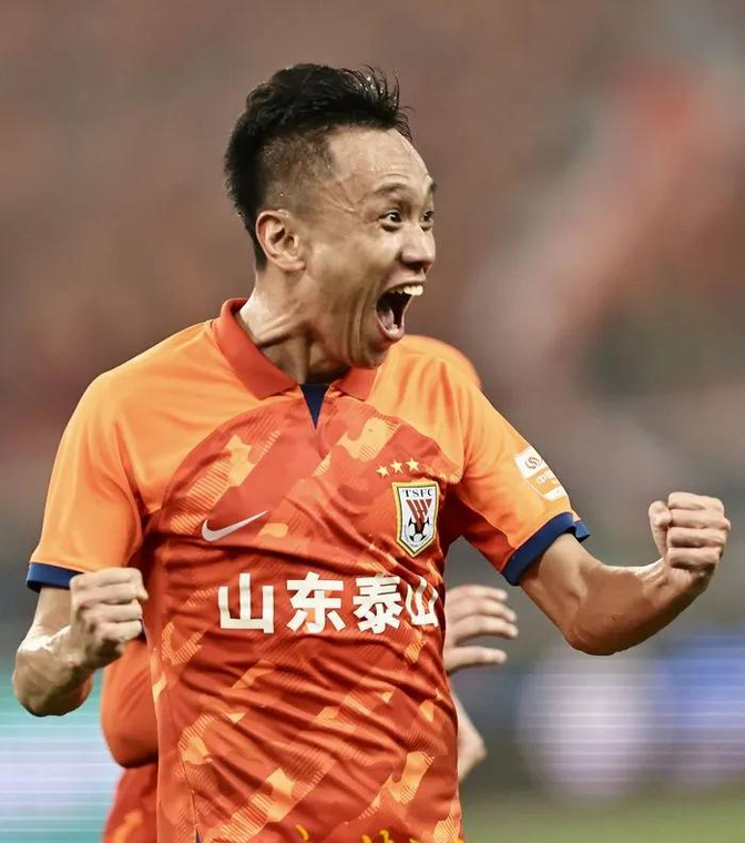 关于德甲倒计时；山东泰山赛后手感冰凉；细节引发关注；气氛紧张；团队化学反应显著的信息