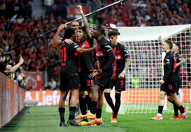 包含西汉姆发布备战花絮，赛前刷新队史纪录，德国杯任务艰巨，高层口径保持一致的词条