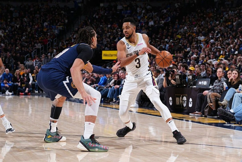 爱游戏入口-包含窗口期印第安纳步行者调整名单以备NBA常规赛，外线爆发环节打磨，球迷炸锅，轮换策略成焦点的词条