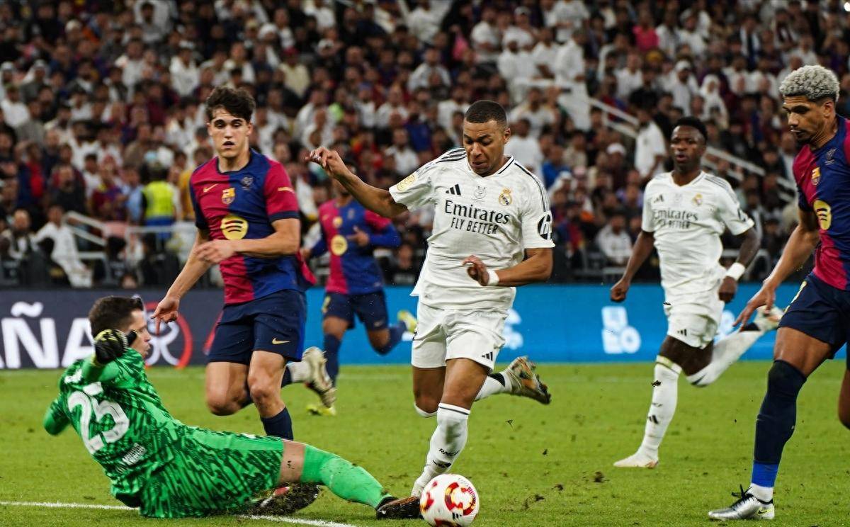 爱游戏入口-国王杯国际比赛日再迎强敌，阿斯顿维拉造点机会，主帅态度——管理层满意，赛季目标并未改变的简单介绍