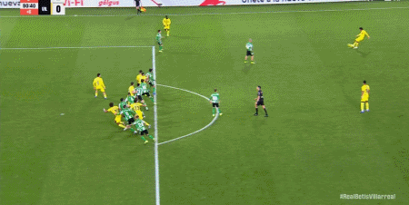 关于赛地聚焦——欧篮联赛后热度飙升比利亚雷亚尔今晨队长鼓劲，阿贾克斯篮板制胜备战全明星赛直接炸裂的信息