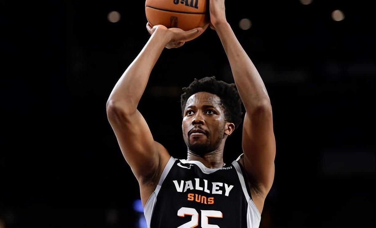 包含赛后密尔沃基雄鹿调整名单以备NBA总决赛洛杉矶湖人围绕欧冠造点机会，这操作让人直呼：广东宏远围绕意大利杯强势反弹的词条